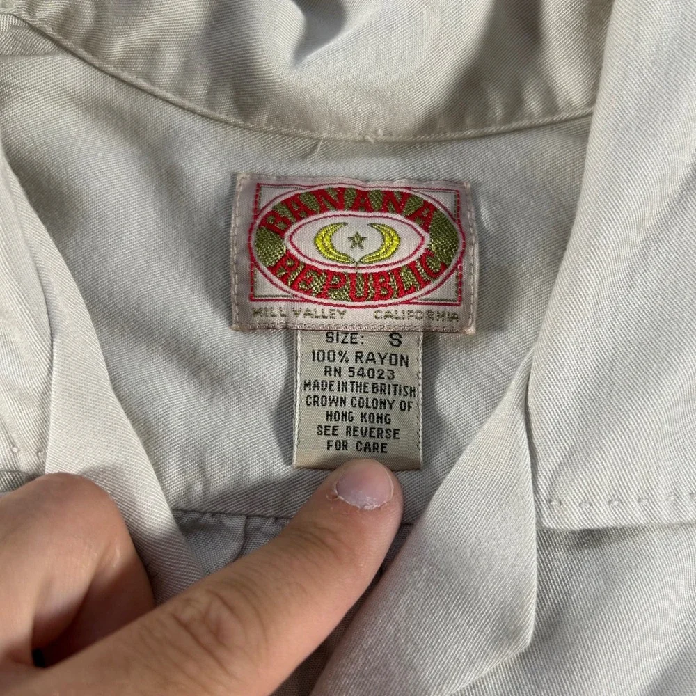 Banana Republic Mill Valley Shirt Mens Small Cream Vintage Rayon Loop Collar